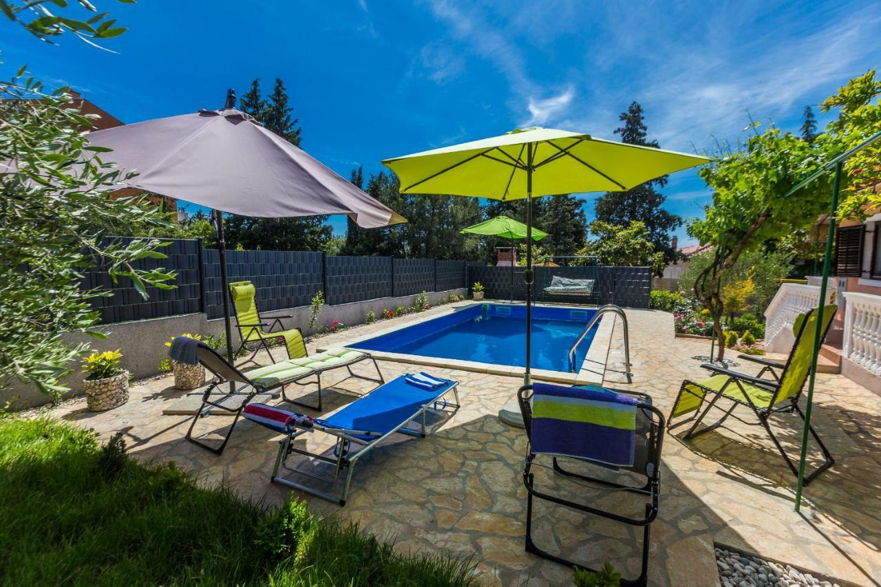 Holiday Home Flora Задар Экстерьер фото