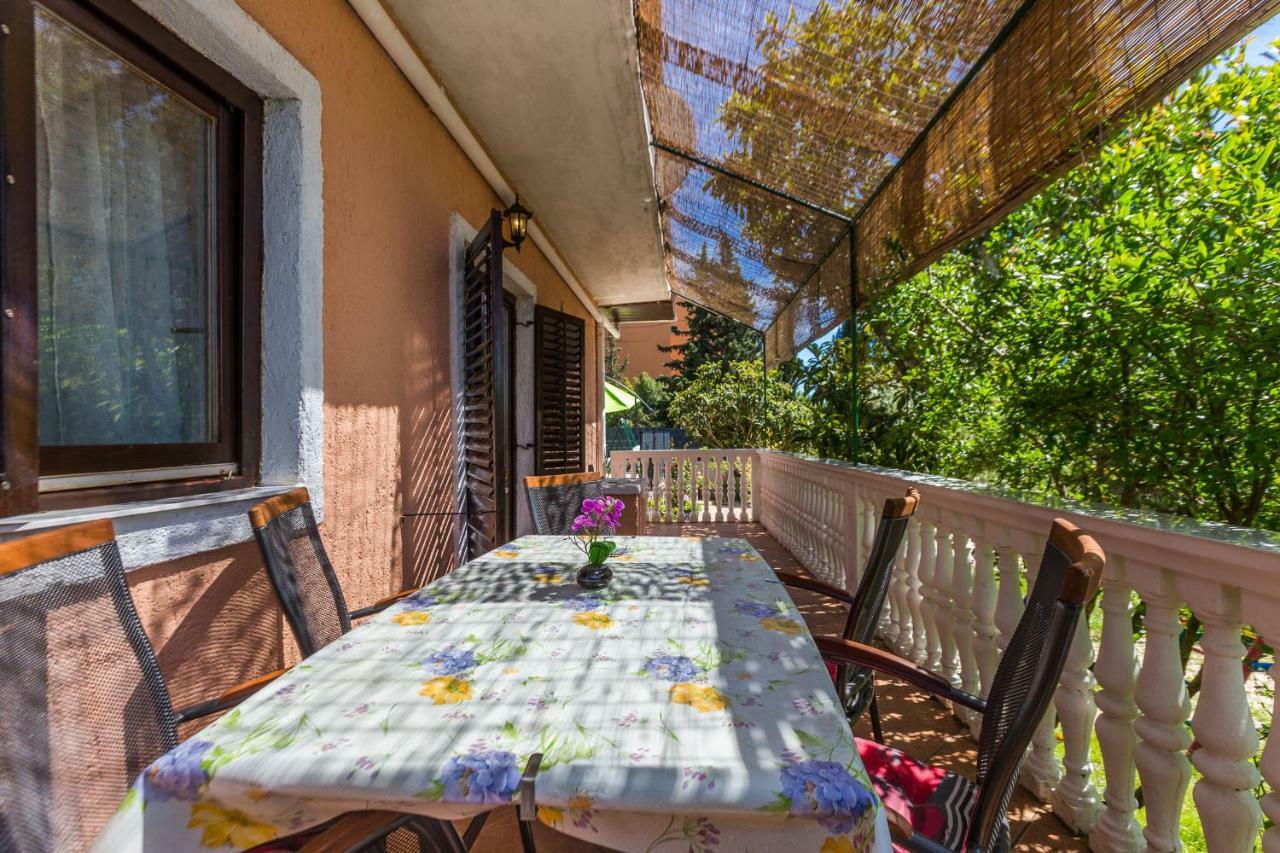 Holiday Home Flora Задар Экстерьер фото